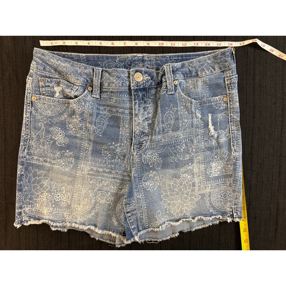 SEVEN7 Sz 12 Weekend High Rise Bandana Paisley Print Distressed Denim Shorts